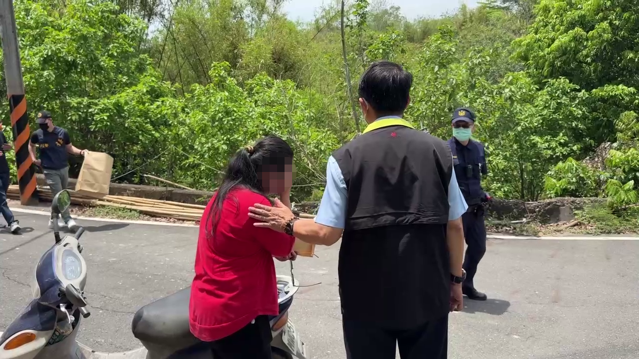 ▲台南左鎮3屍悲劇！母交代「回來收屍」女兒回家淚崩 屋內搜出20多萬現金與遺書（圖／記者王俊勝 翻攝；未經授權請勿翻攝）